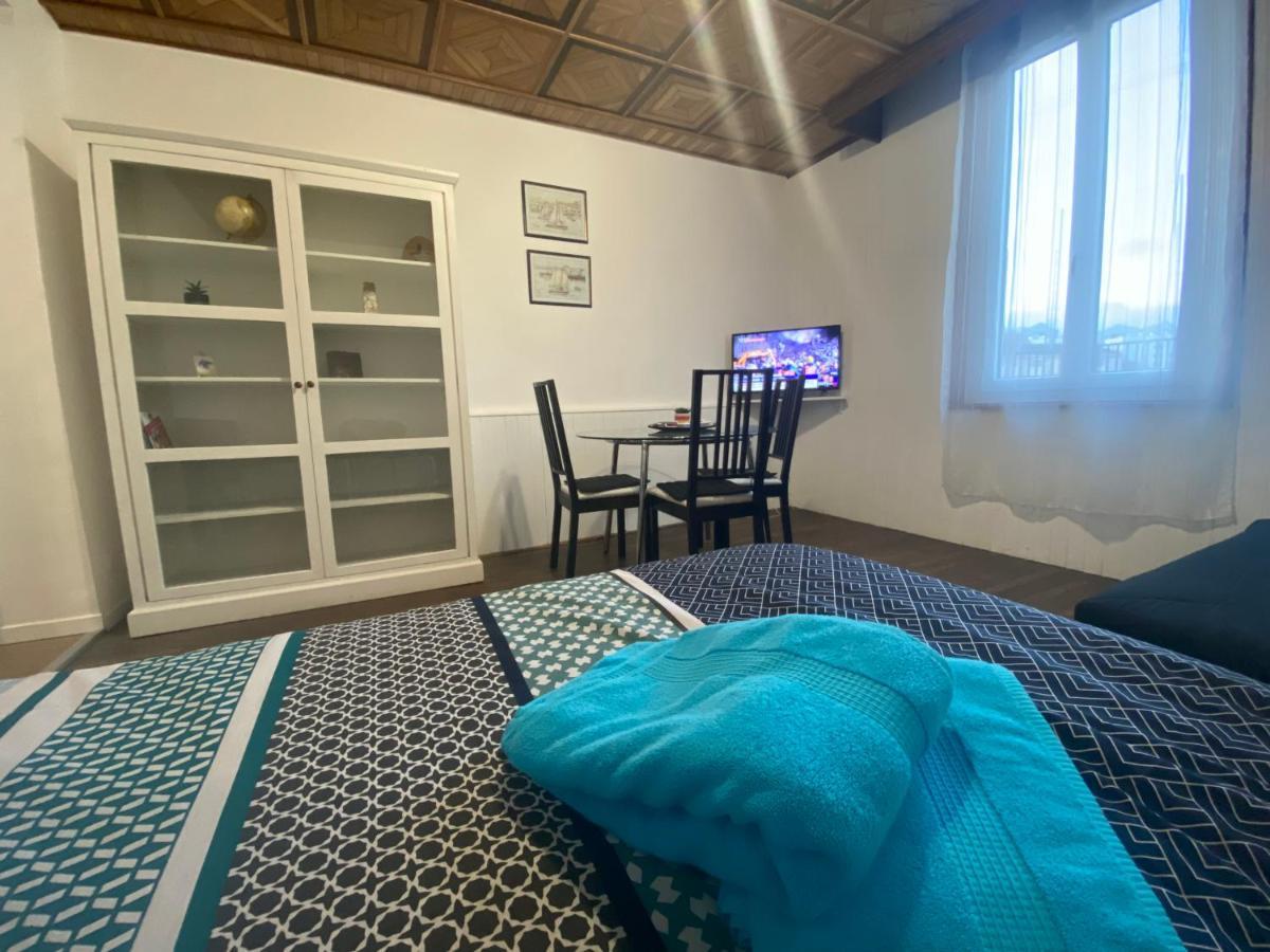 Ferienwohnung Au Bouquet Troyen - Wifi - Calme Et Tranquillite Troyes Exterior foto