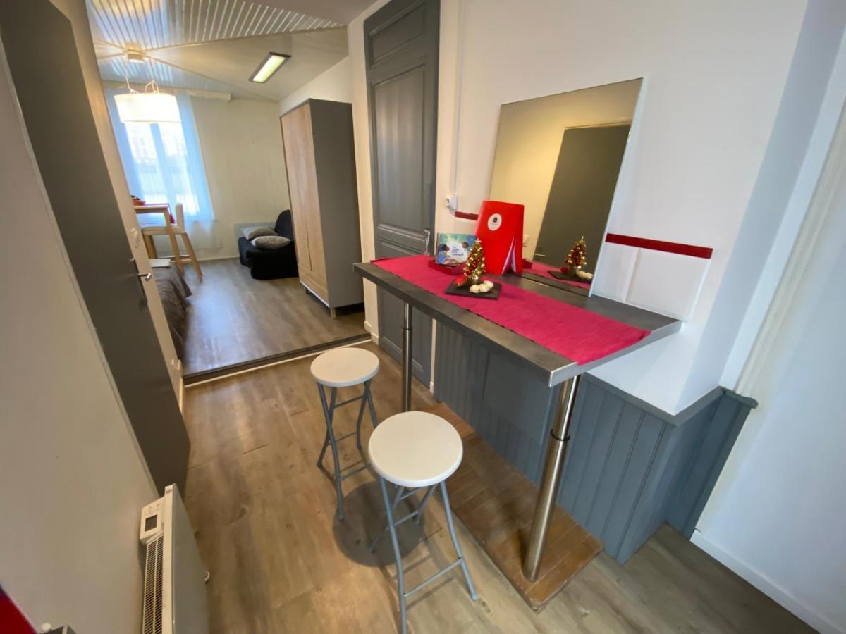 Ferienwohnung Au Bouquet Troyen - Wifi - Calme Et Tranquillite Troyes Exterior foto