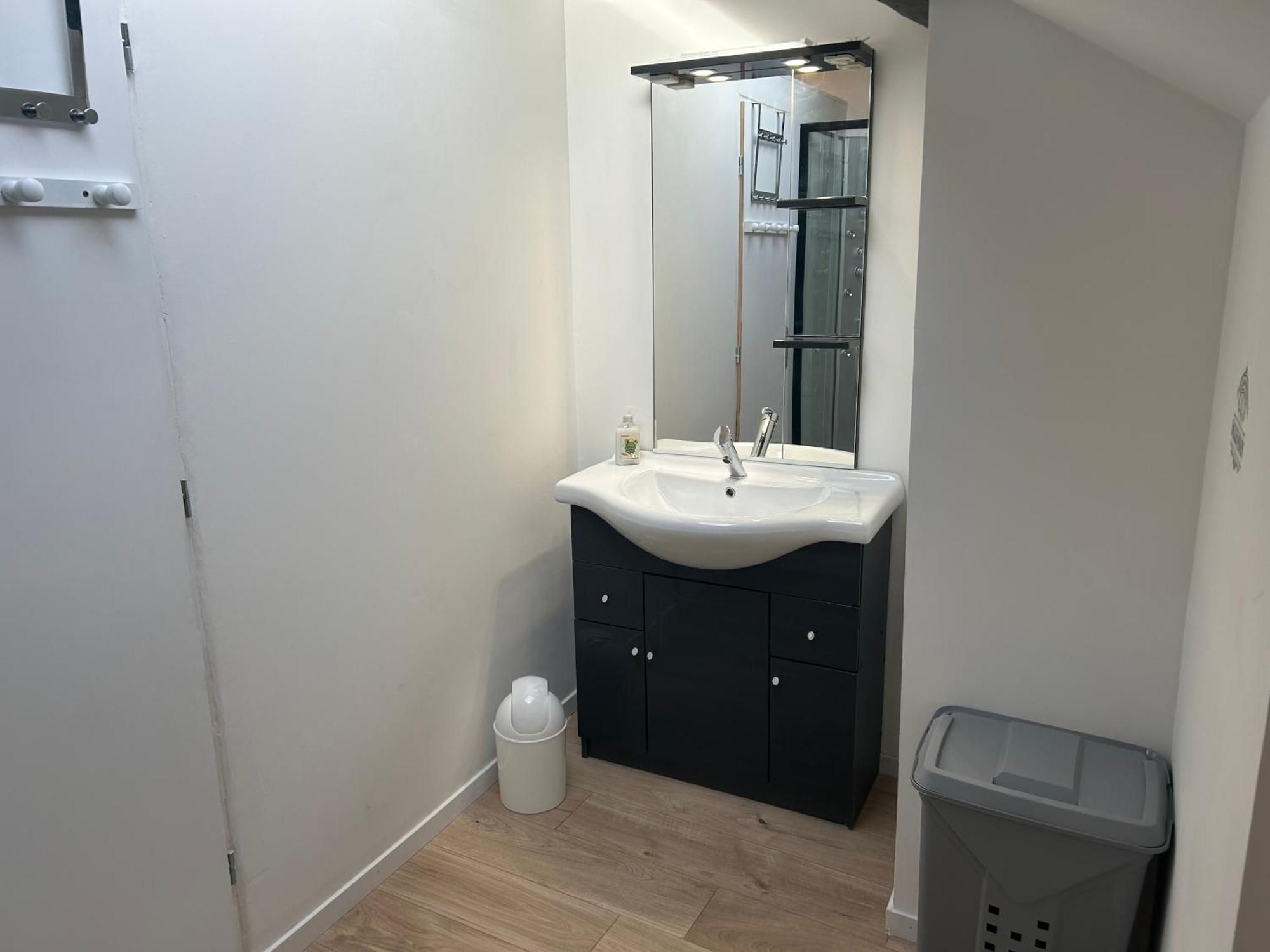 Ferienwohnung Au Bouquet Troyen - Wifi - Calme Et Tranquillite Troyes Exterior foto