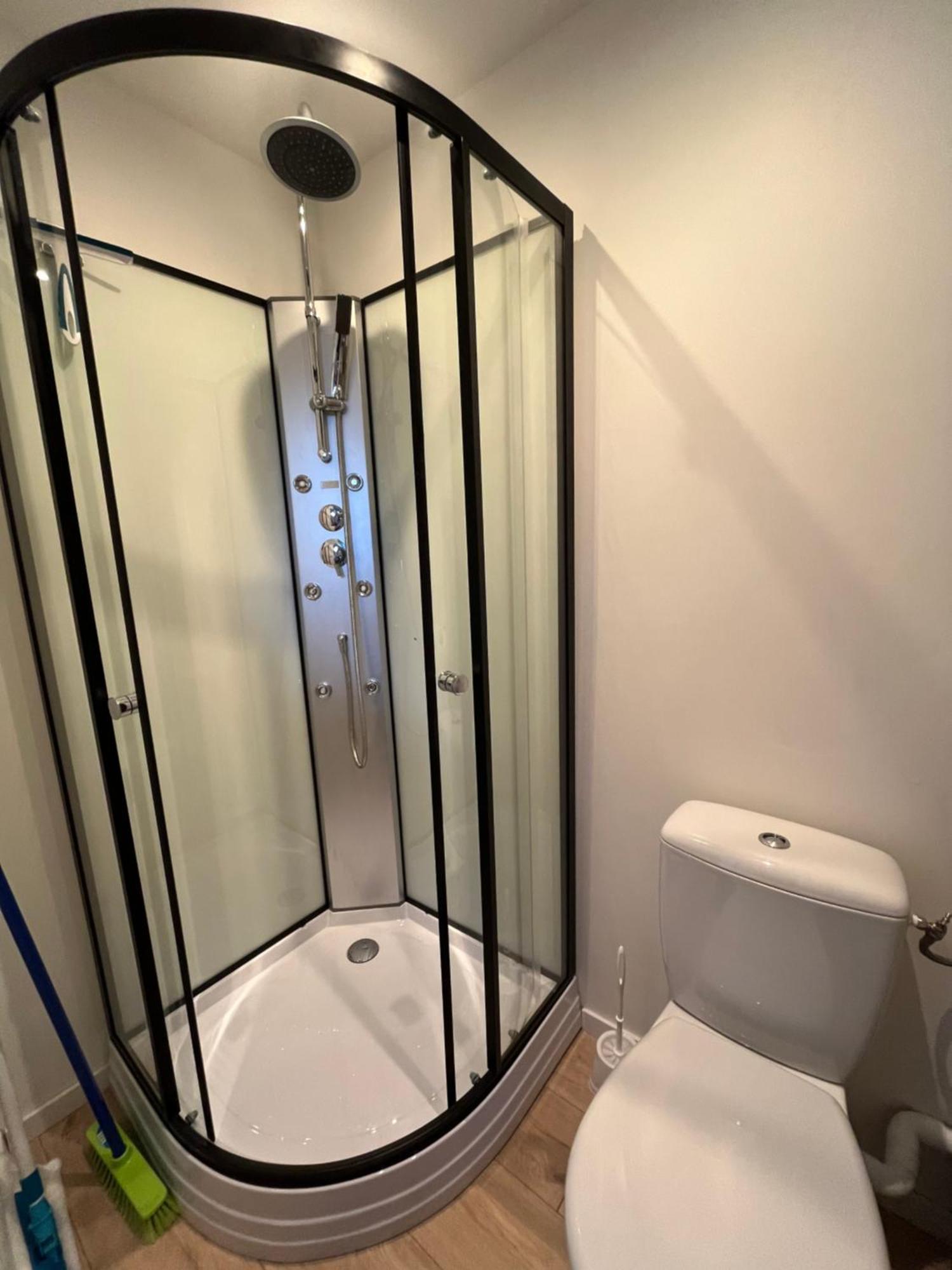 Ferienwohnung Au Bouquet Troyen - Wifi - Calme Et Tranquillite Troyes Exterior foto