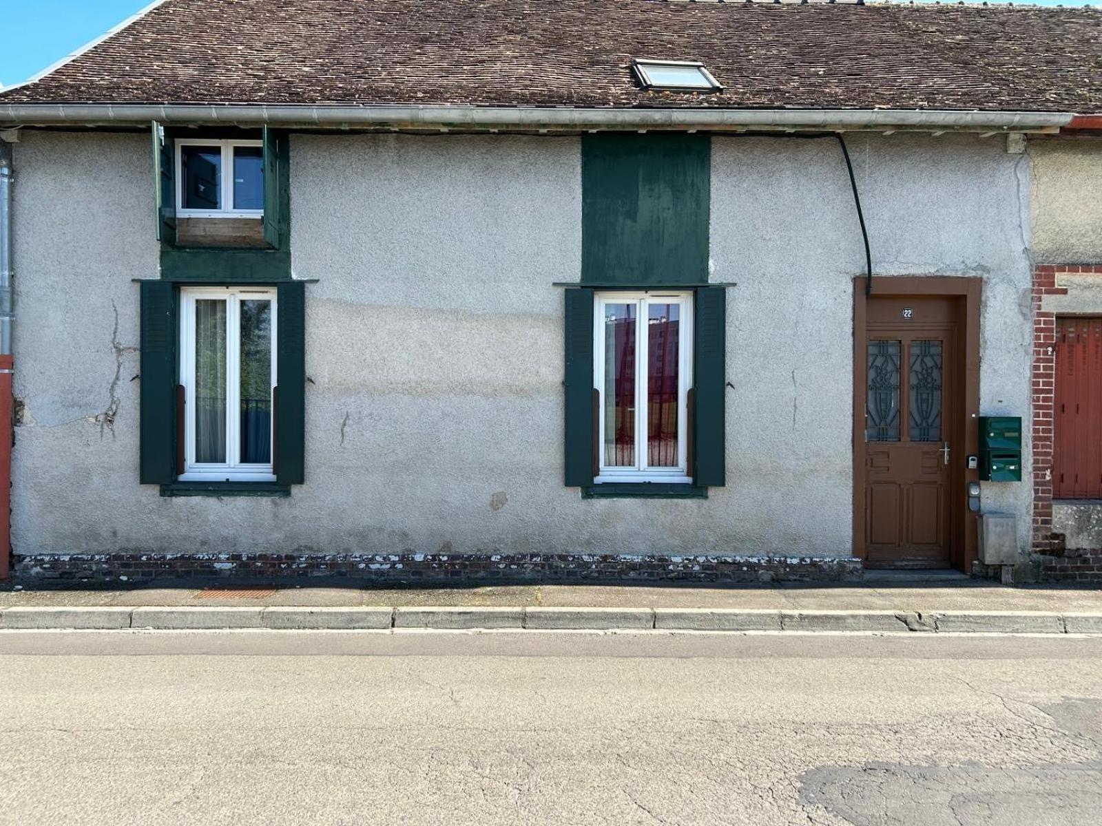 Ferienwohnung Au Bouquet Troyen - Wifi - Calme Et Tranquillite Troyes Exterior foto